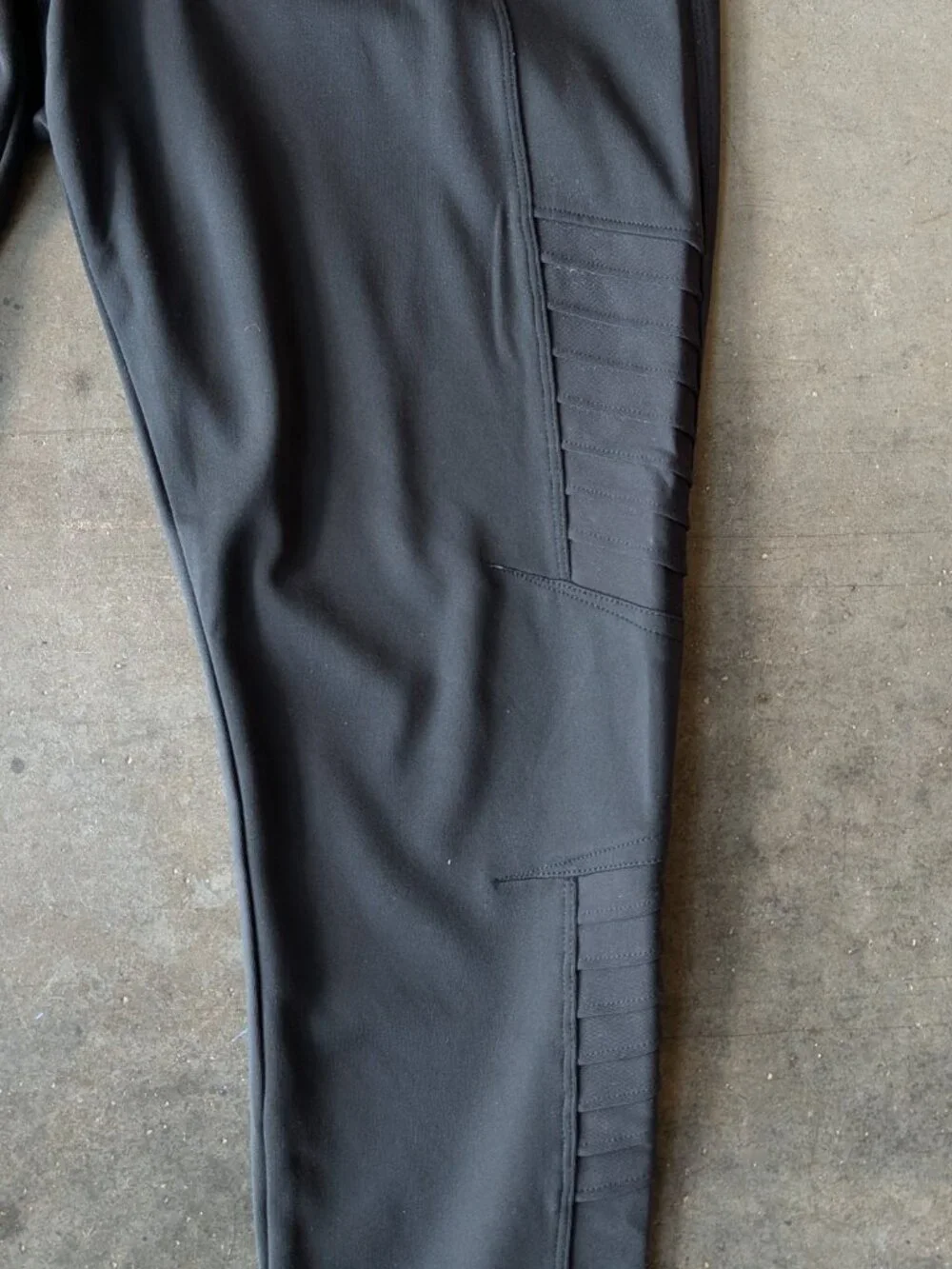 Athleta Delancy Moto Tight in Black High Rise Ankle Zippers size 1X